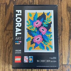 New In Box Lego Floral Art Set
